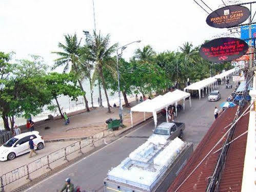 The Red Balcony Inn Pattaya Exterior foto